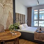 Urban Apartments Opolska 10 No 67B - Rooftop Garden - Free Garage