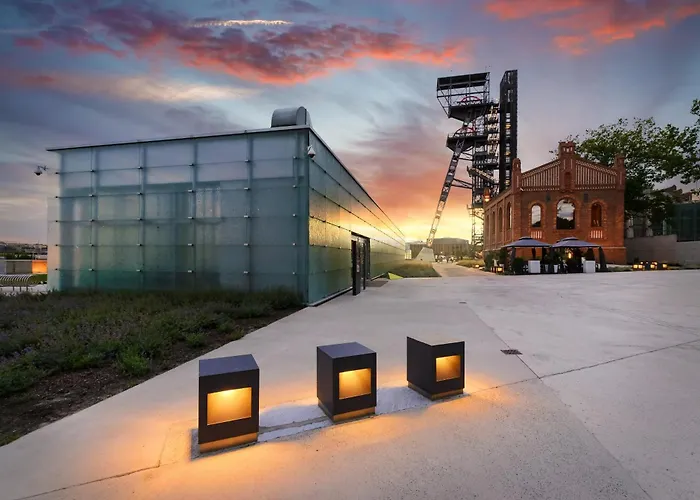 Urban Premium, Opolska 10 No 67b, Free Garage, Self Check-in דירה *